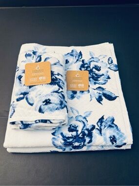 4pc DEBORAH CONNOLLY  Bath Towel Set - Odette - White/Navy